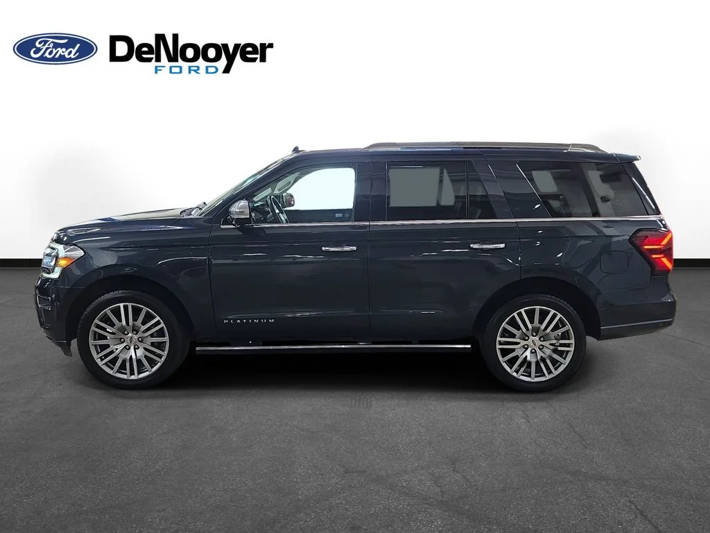 Used 2022 Stone Blue Metallic Ford Platinum image 10