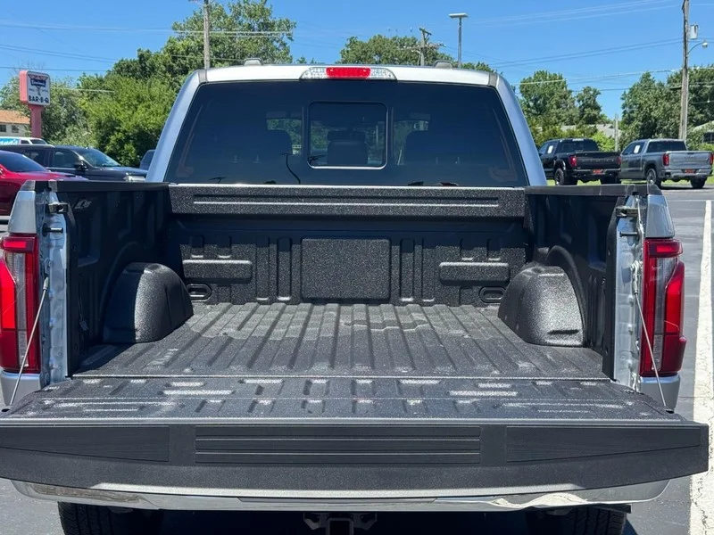 Used 2026 Iconic Silver Metallic Ford LARIAT image 4
