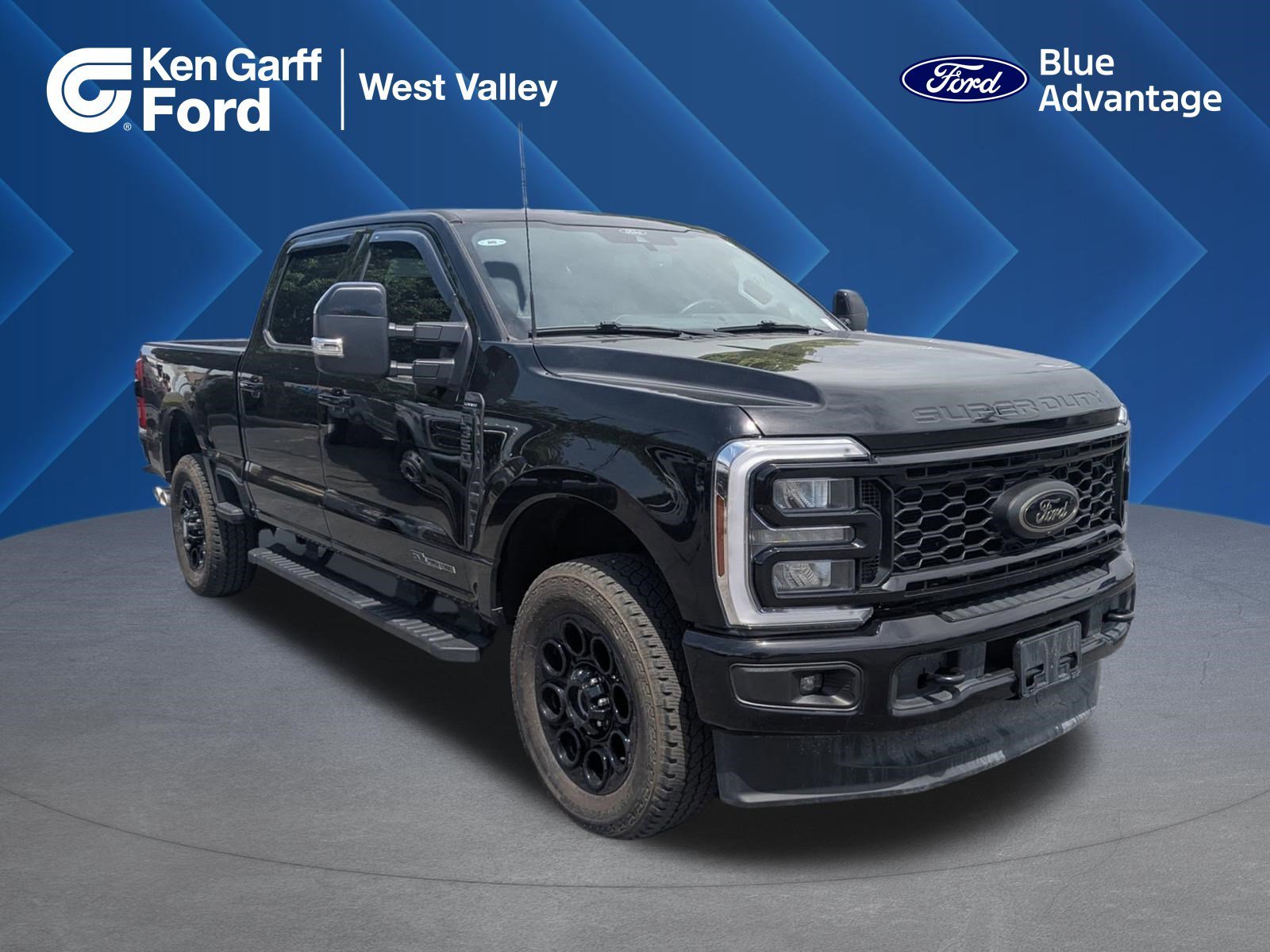 2025 Ford F-350 Lariat 4x4 Crew Cab 160 in SRW's photo