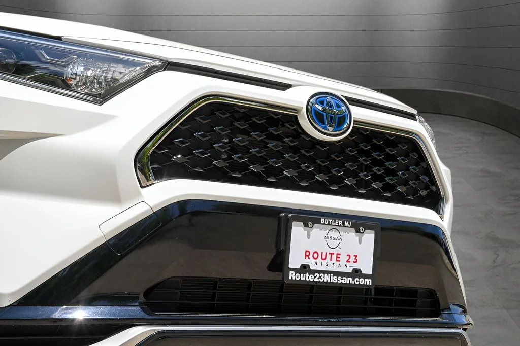 2021 Toyota RAV4 XSE - Photo 14