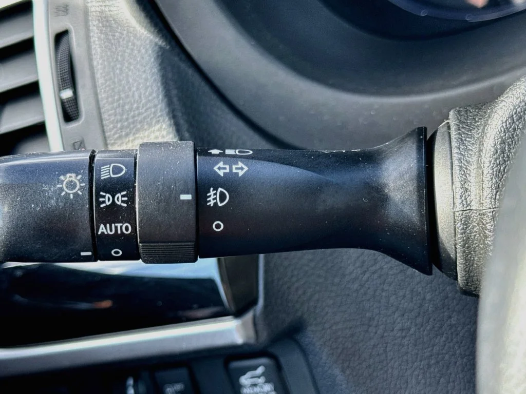 Used 2017 White Subaru 2.5i Touring image 13