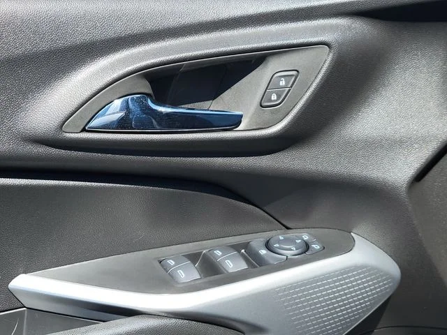 Used 2025 Gray Chevrolet LS image 18