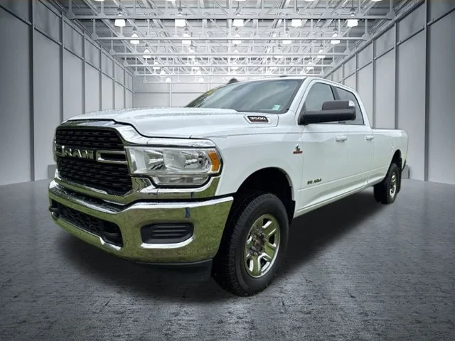 Used 2022 White Ram Big Horn image 4