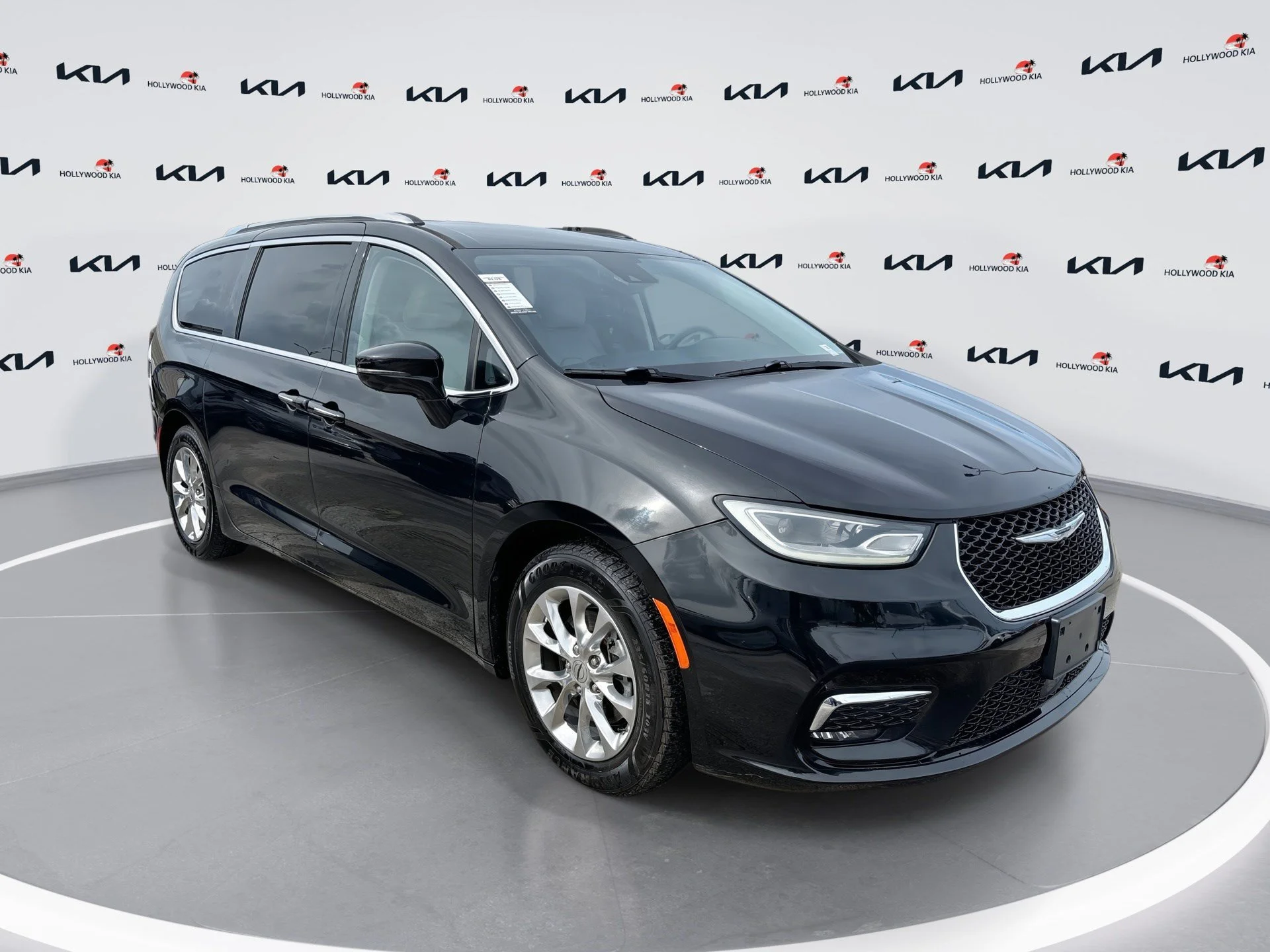 2021 Chrysler Pacifica Touring L