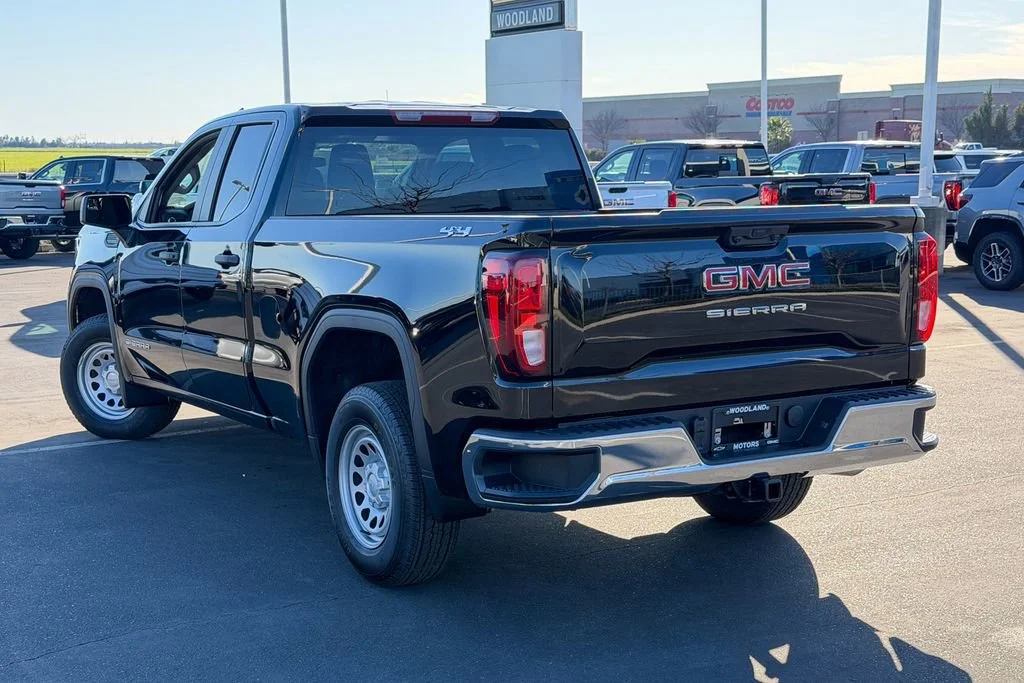 2026 GMC Sierra 1500 Pro - Photo 10