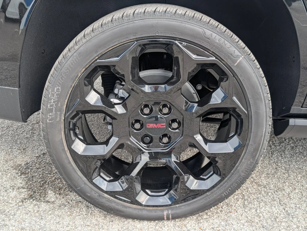 New 2026 Onyx Black GMC Denali Ultimate image 12