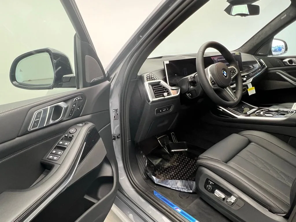 New 2026 Skyscraper Grey Metallic BMW xDrive40i image 23