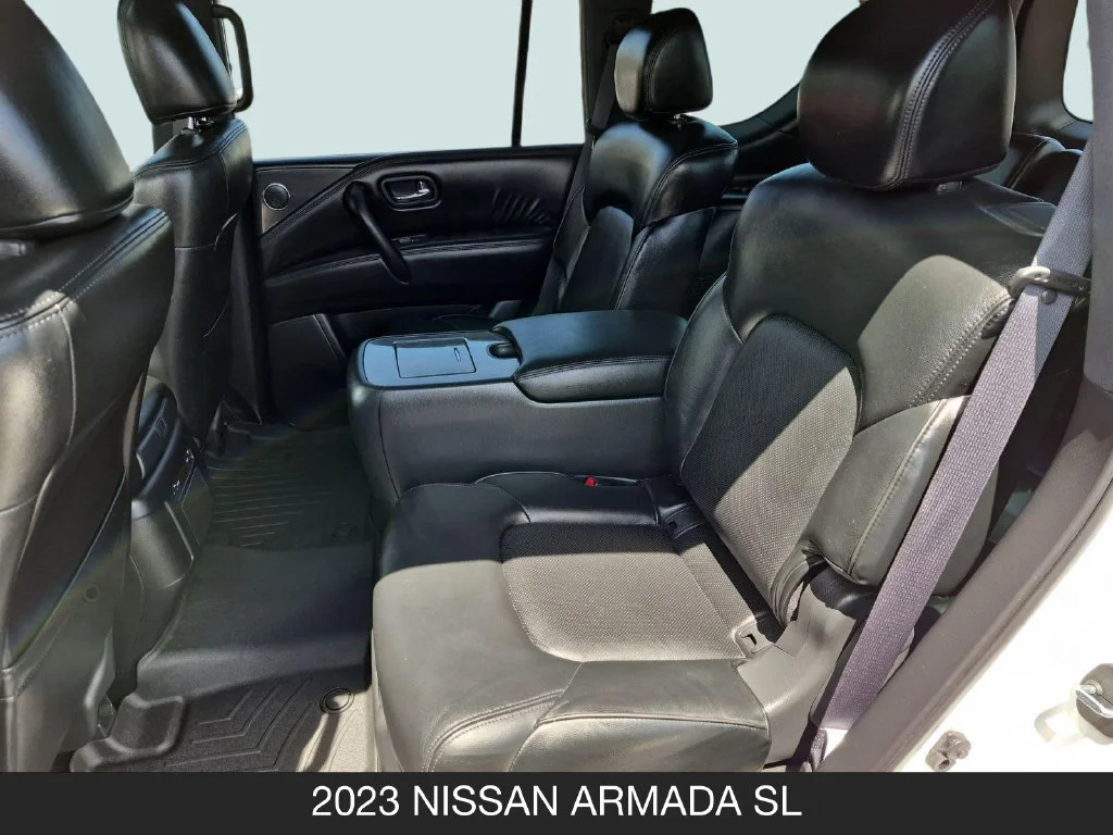 Used 2023 White Nissan SL image 17