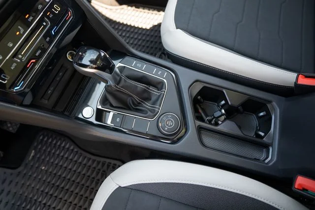 2025 Volkswagen Taos SE - Photo 19