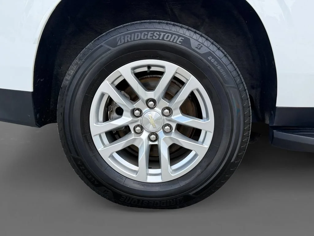 Used 2022 Summit White Chevrolet LT image 10