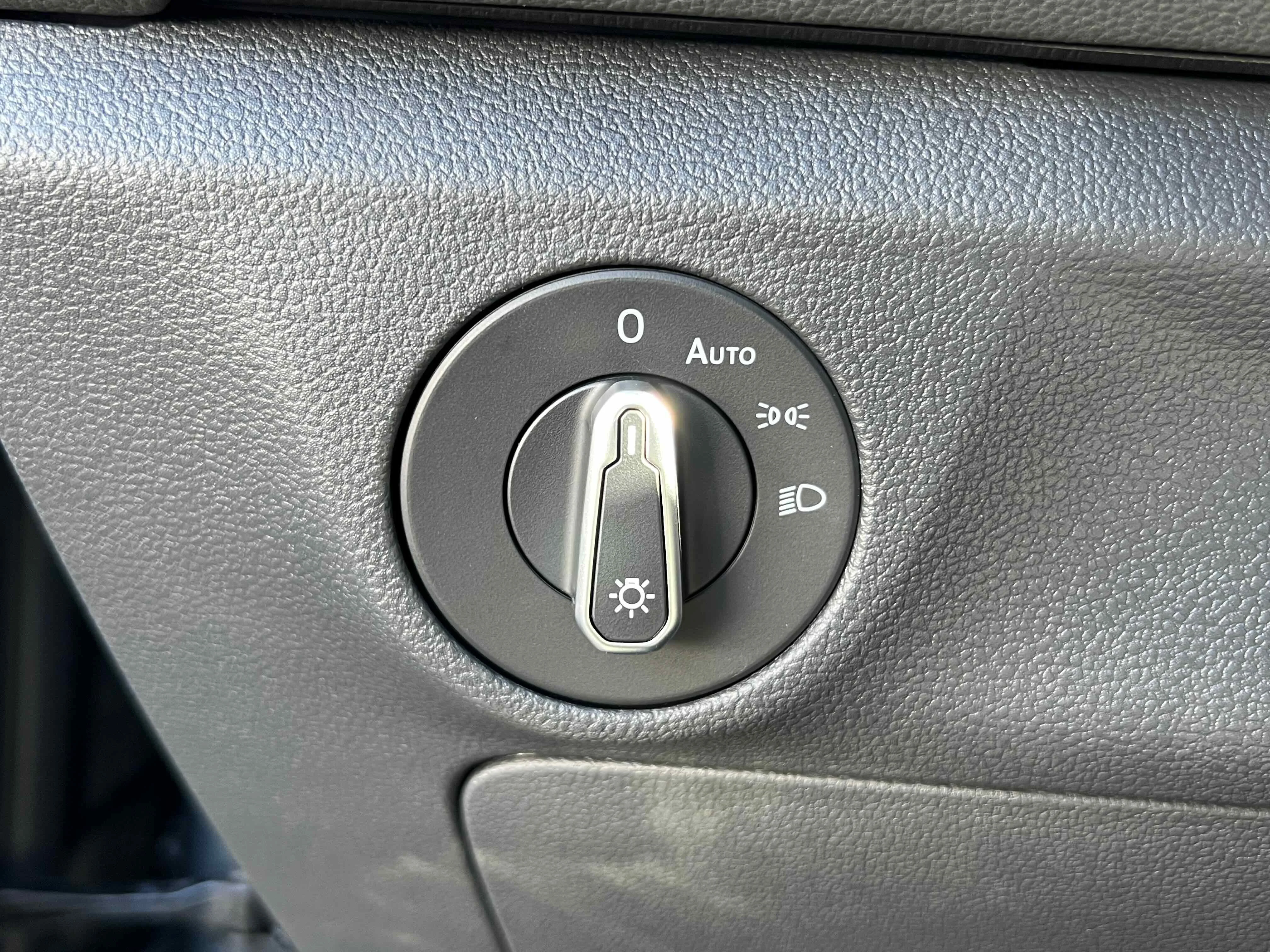 New 2026 Platinum Gray Volkswagen Sport image 31