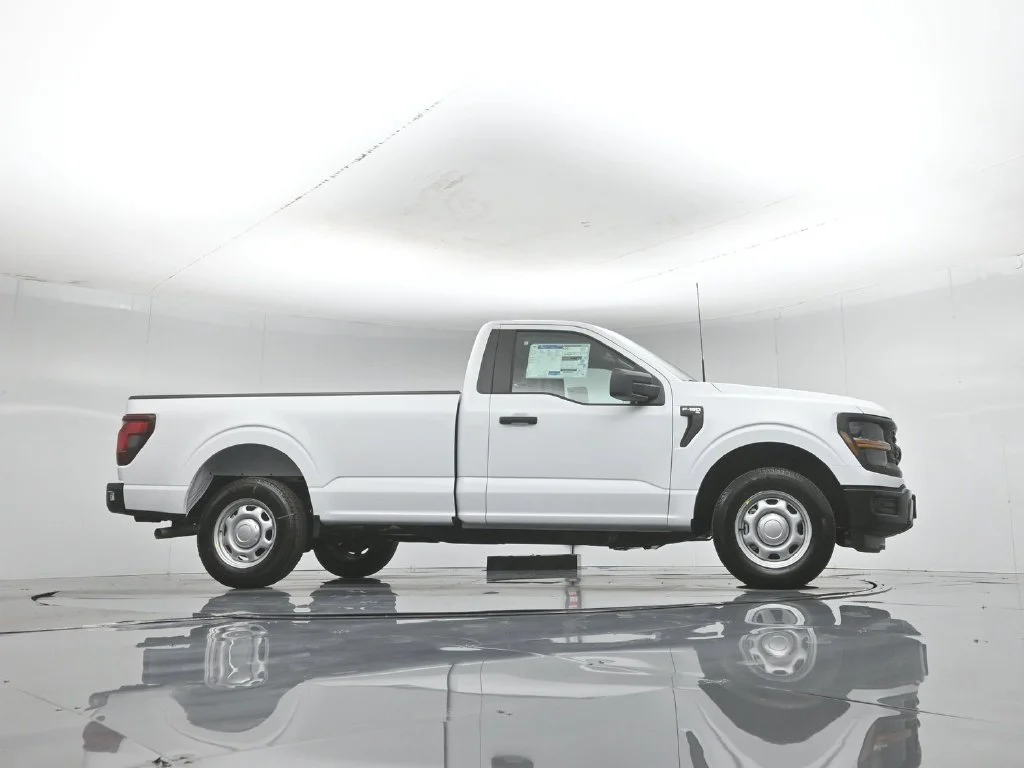 New 2026 Oxford White Ford XL image 46