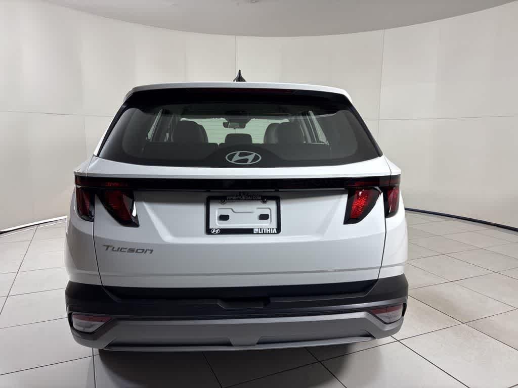 New 2026 Serenity White Pearl Hyundai SE FWD image 4