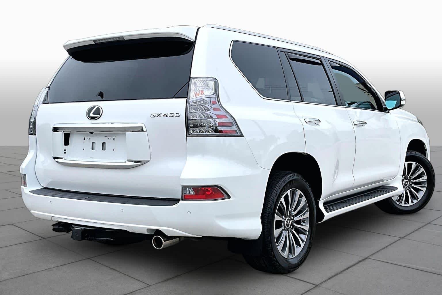 Used 2021 Starfire Pearl Lexus Luxury image 13