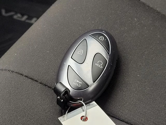 Used 2025 Blue Hyundai SEL Sport image 34