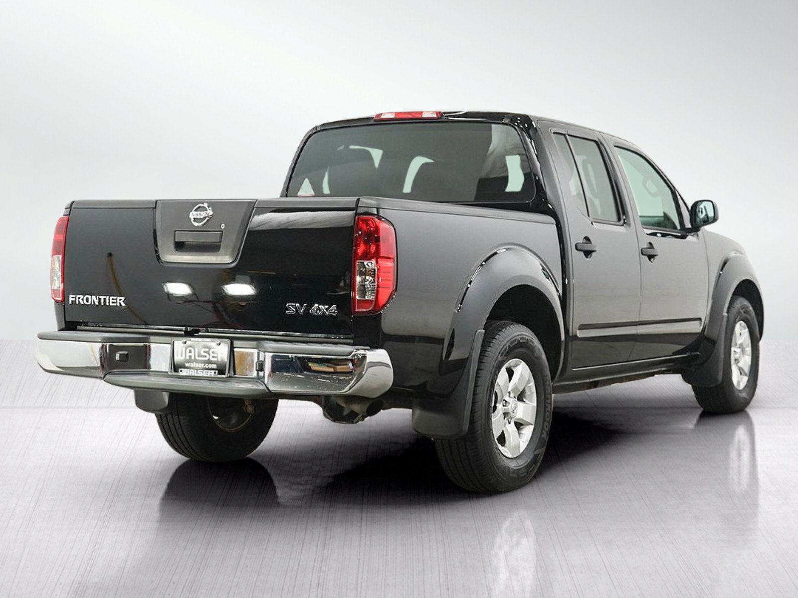 Used 2012 Super Black Metallic Nissan SV image 5