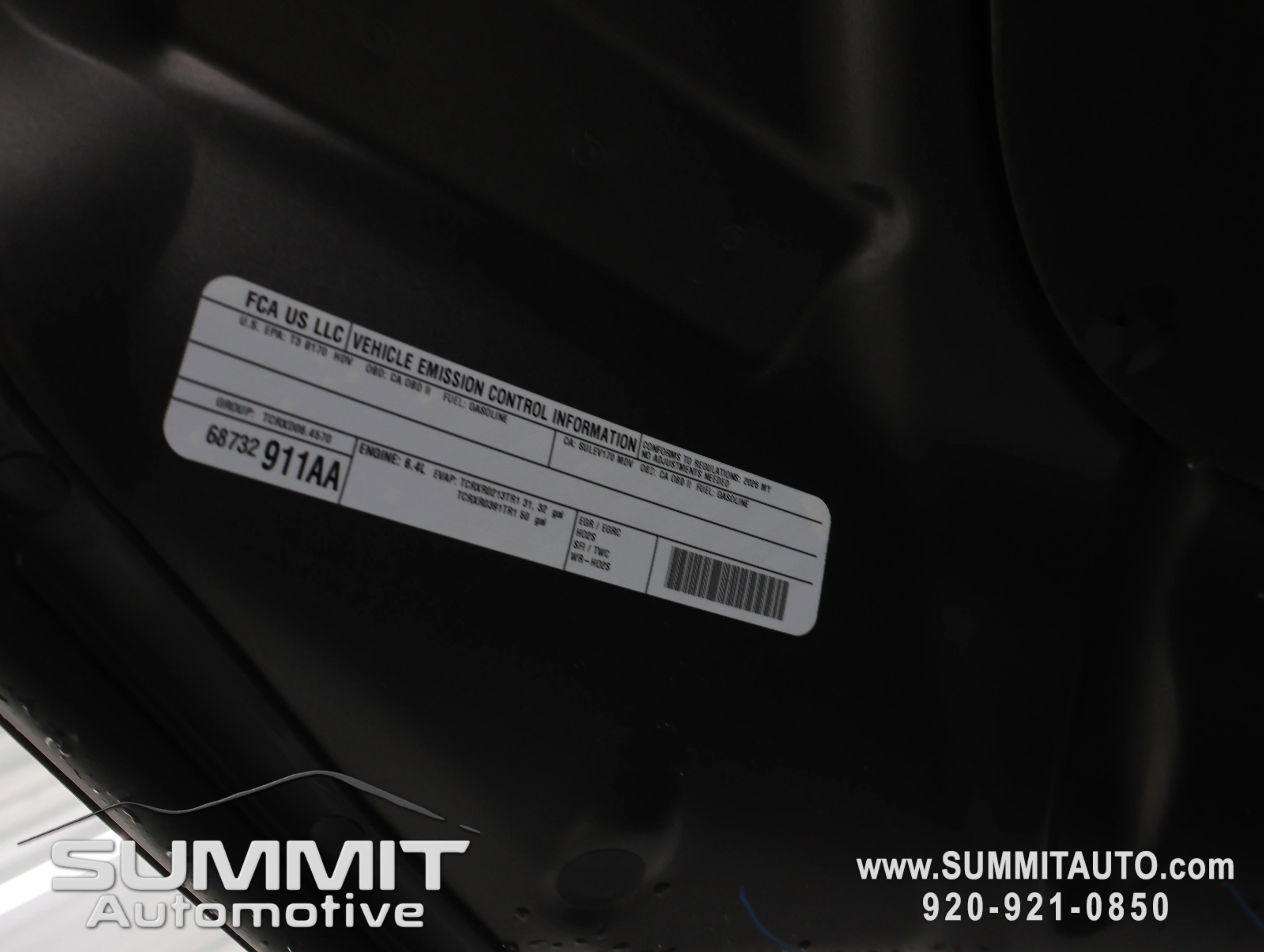 New 2026 Granite Crystal Metallic Clear-Coat Exterior Paint RAM Laramie image 19