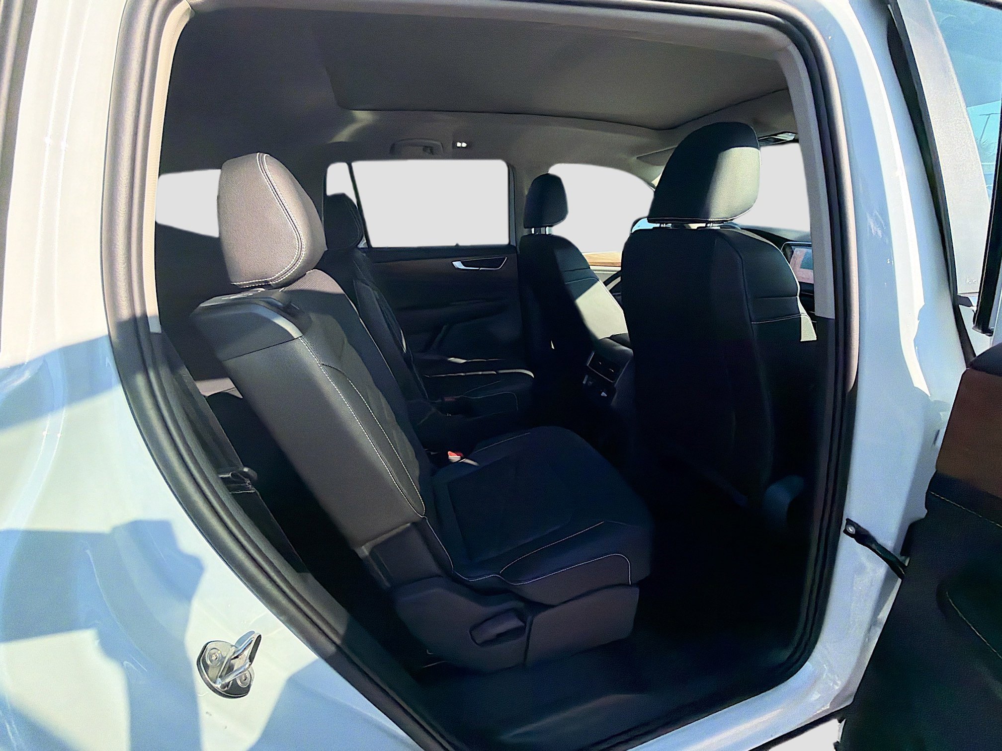 2026 Volkswagen Atlas SE w/Tech - Photo 22