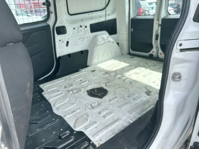 Used 2022 White Ram Base image 25