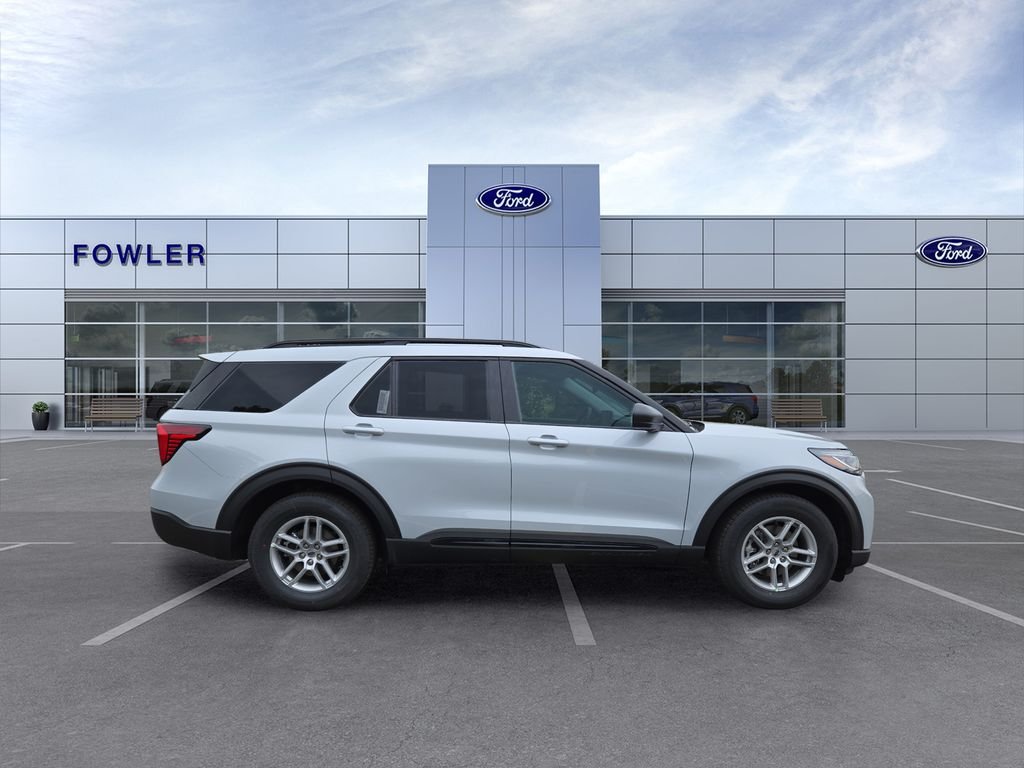 New 2026 Space White Metallic Ford Active image 4