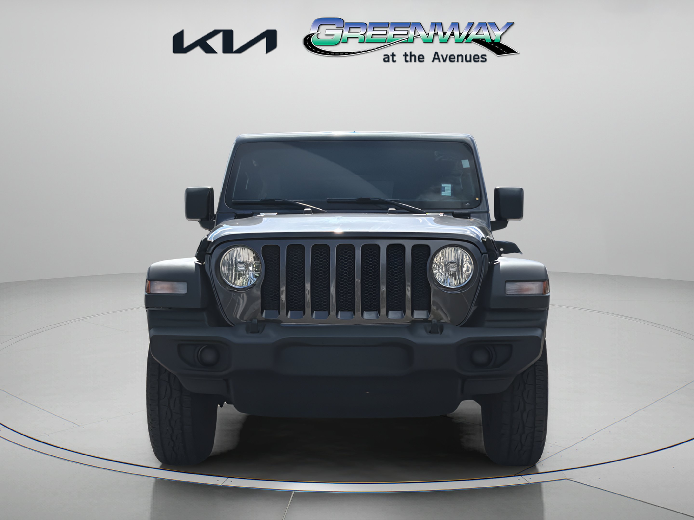 Used 2018 Granite Crystal Metallic Clearcoat Jeep Sport S image 5