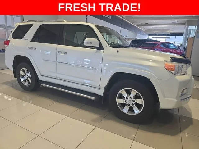 Used 2012 White Toyota SR5 image 7