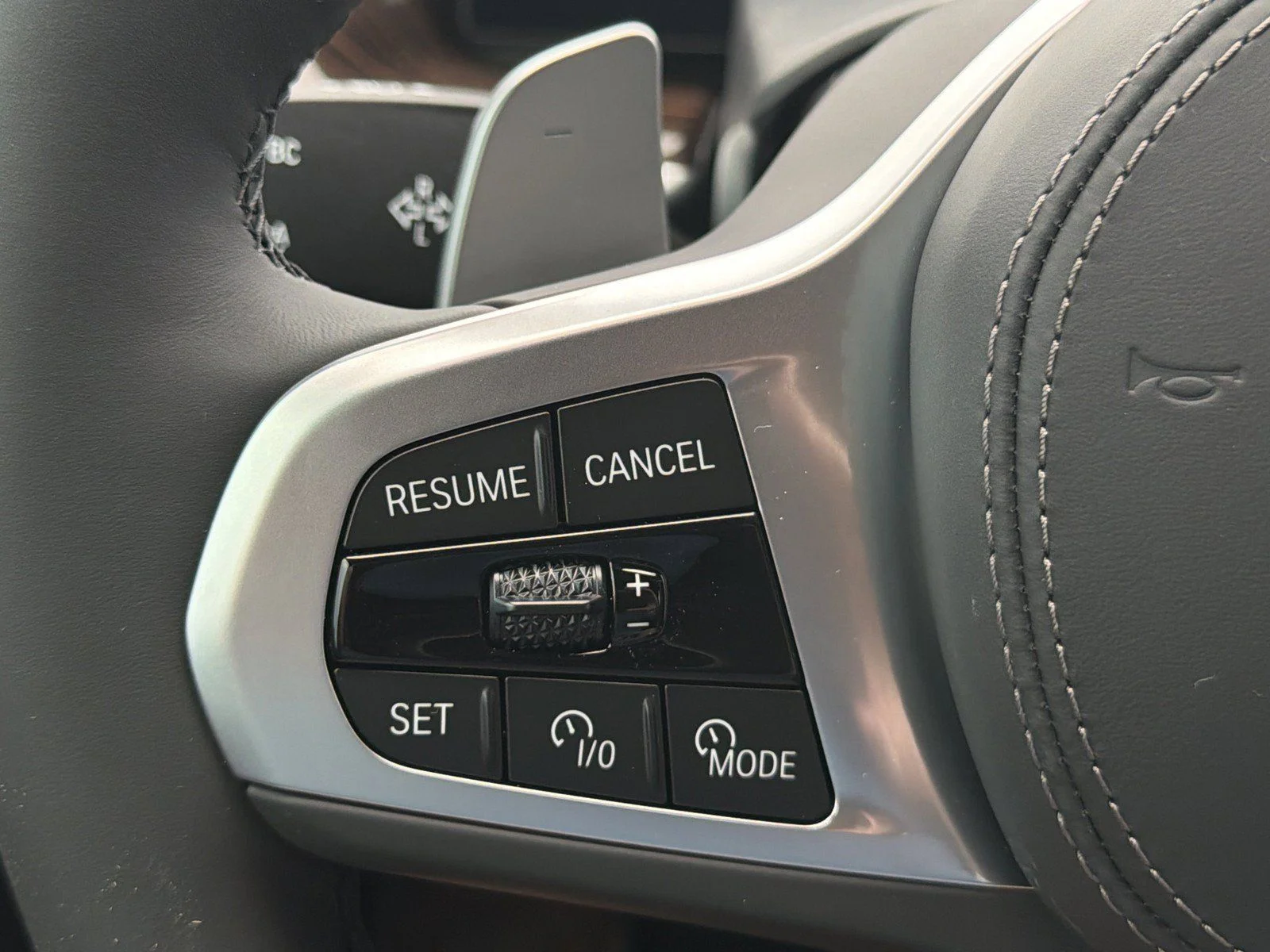 New 2027 Alpine White BMW xDrive40i image 32