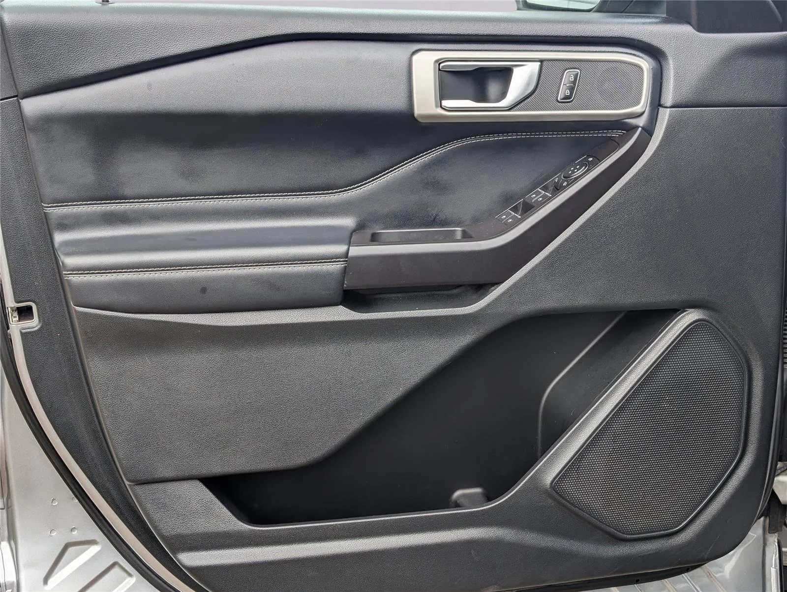Used 2020 Iconic Silver Ford XLT image 18