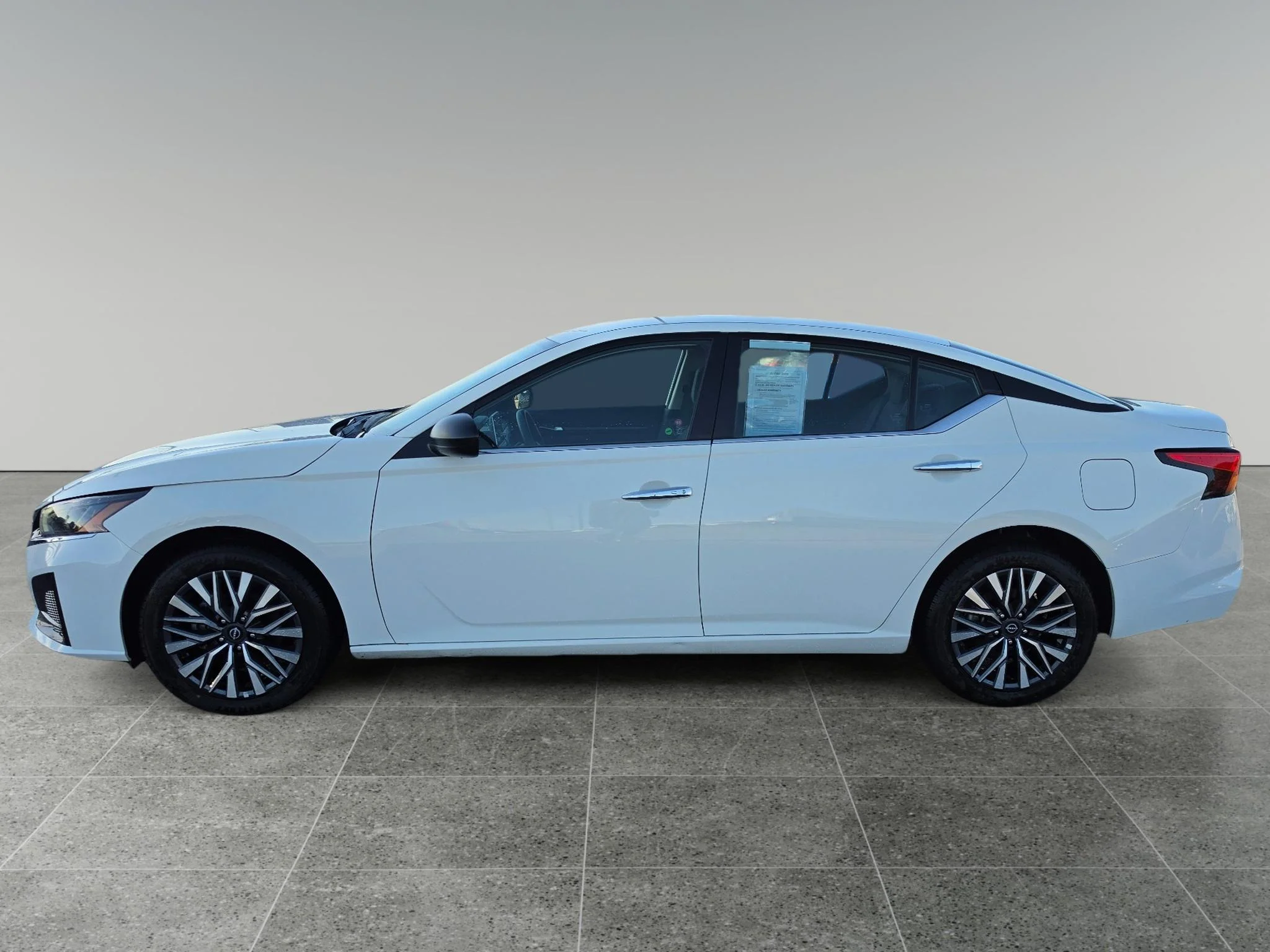 Used 2025 Glacier White Nissan SV image 2