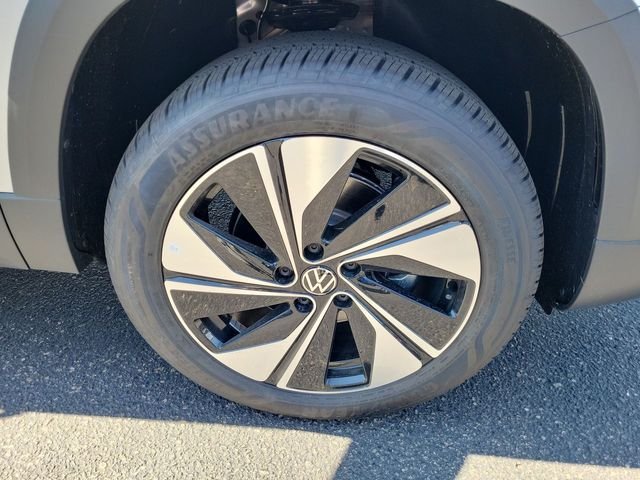 2025 Volkswagen Taos SE - Photo 20