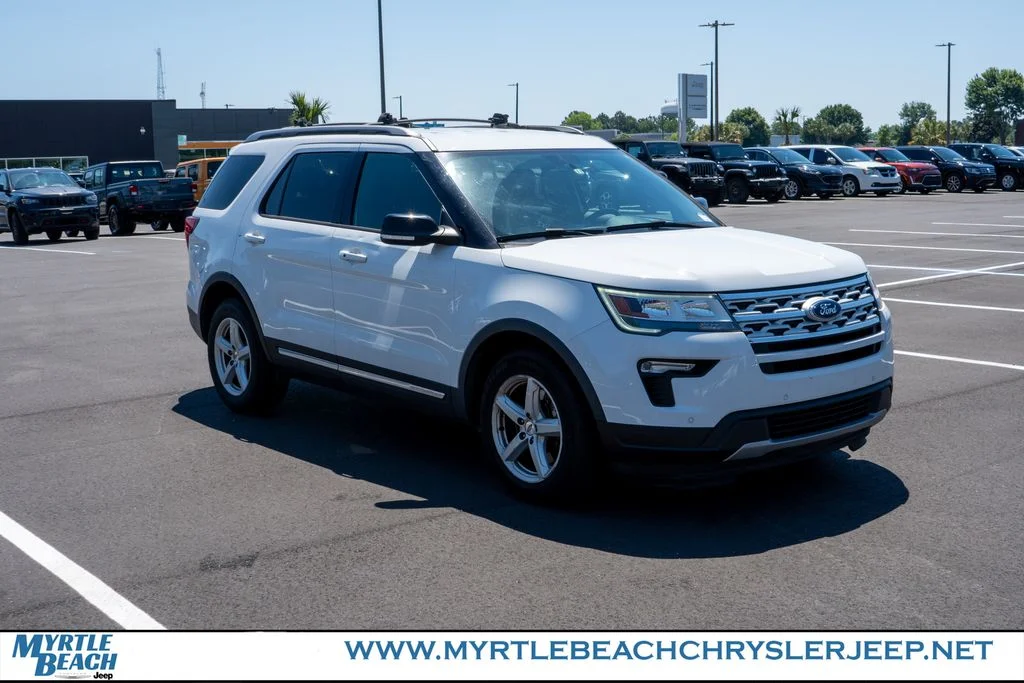 Used 2018 Oxford White Ford XLT image 8