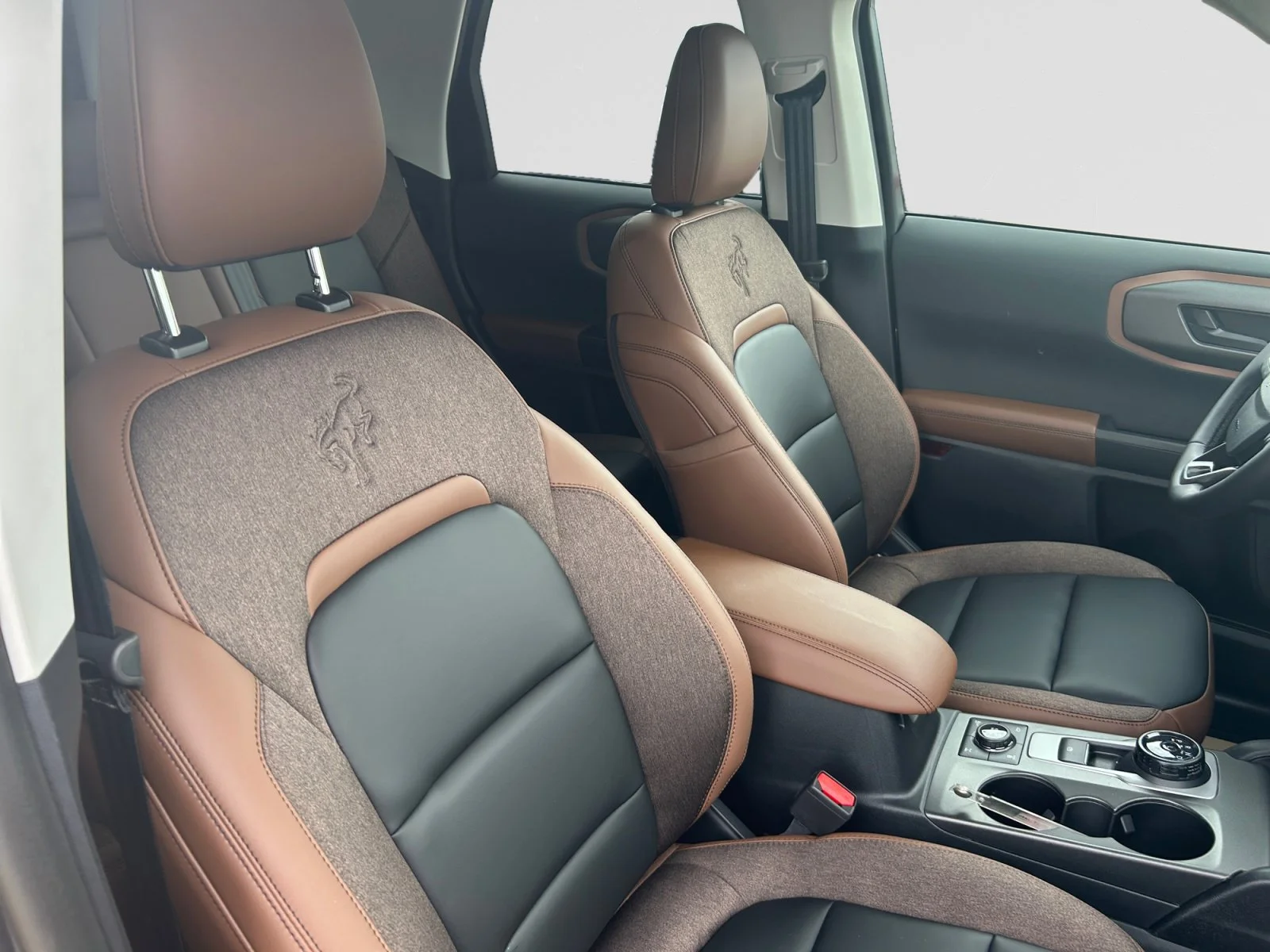 New 2026 Carbonized Grey Metallic Ford Outer Banks image 11