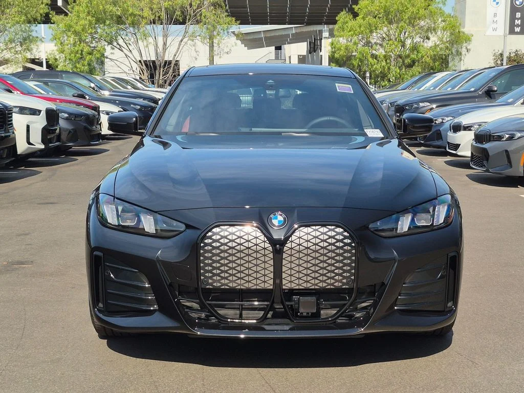 New 2026 Black BMW xDrive40 image 4