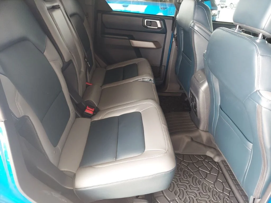 Used 2023 Blue Ford Outer Banks image 37