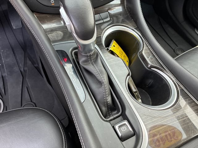 Used 2019 Black Buick Essence image 28