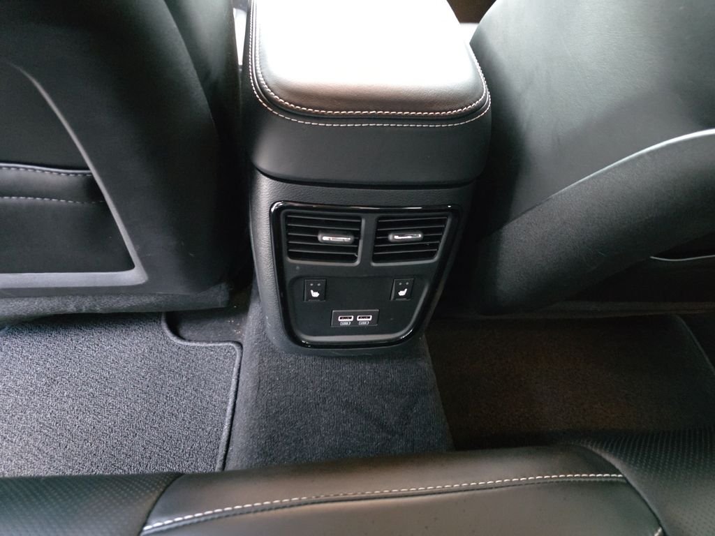 Used 2023 Black Chrysler C image 32