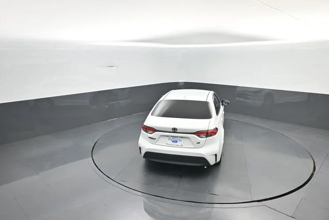 Used 2023 White Toyota LE image 31