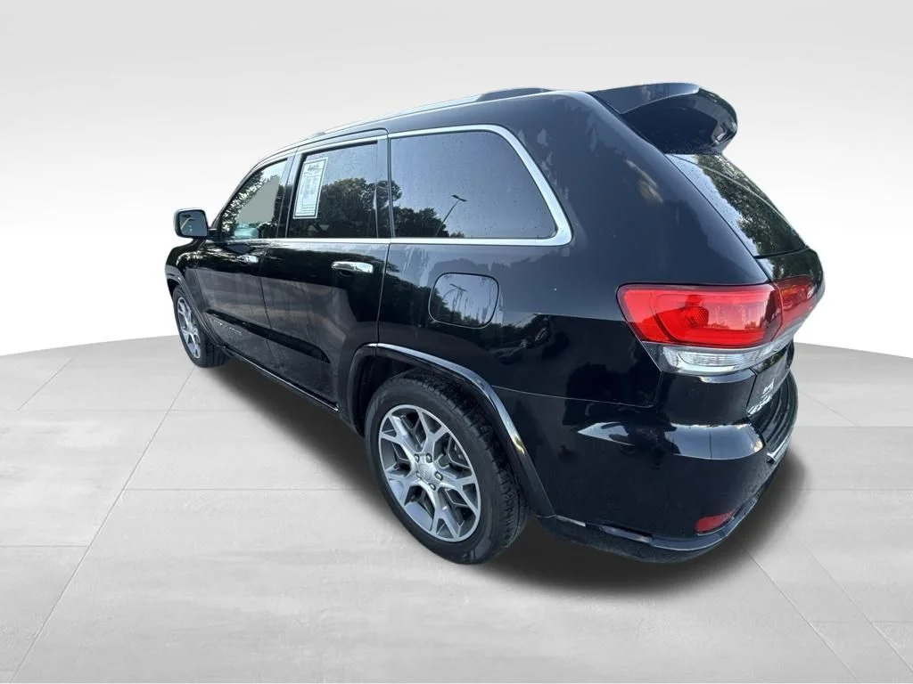 Used 2019 Black Jeep Overland image 3