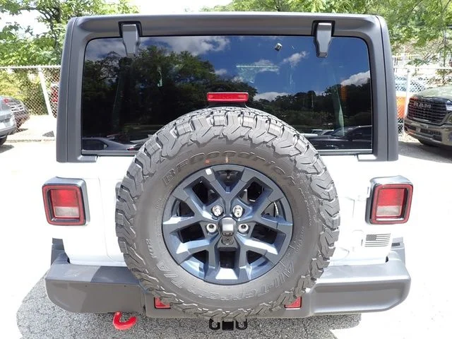 New 2026 White/off-white Jeep  image 4