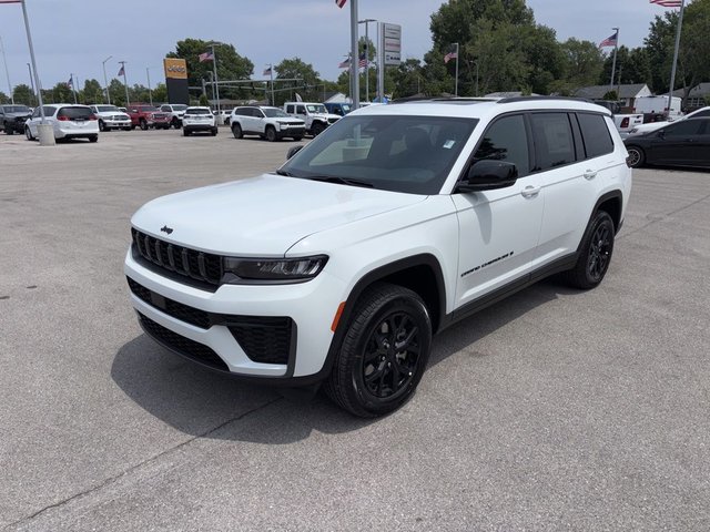 2026 Jeep Grand Cherokee L Laredo