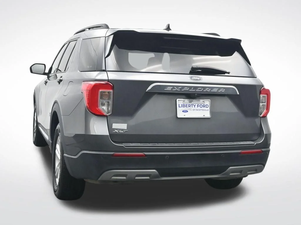 Used 2022 Carbonized Gray Metallic Ford XLT image 9