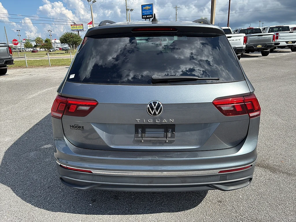 Used 2022 Platinum Gray Metallic Volkswagen 2.0T S FWD image 7