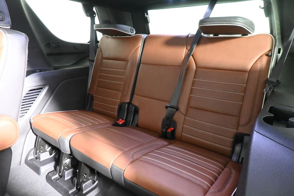2024 GMC Yukon Denali Ultimate - Photo 35