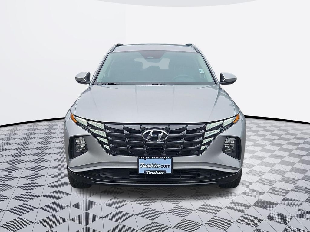 Used 2024 Silver Hyundai SEL image 9