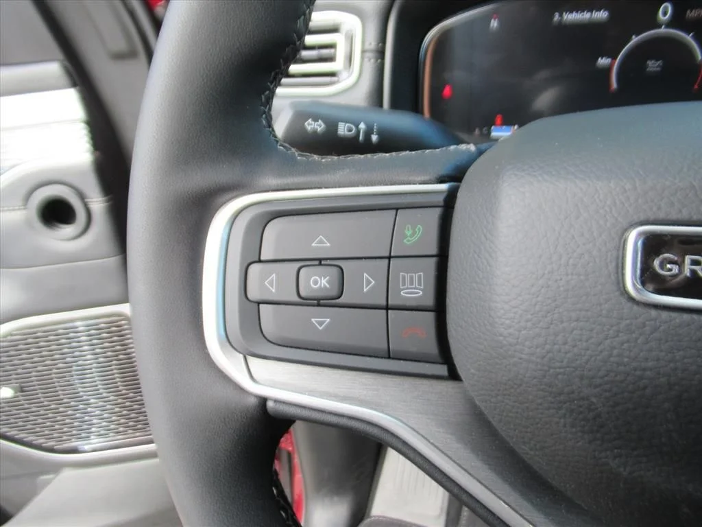 New 2026 Velvet Red Pearl-Coat Exterior Paint Jeep Limited Altitude image 18