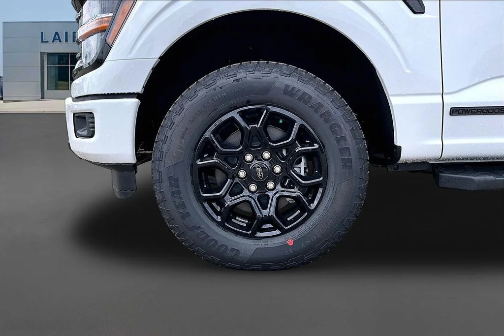 New 2026 White Ford XLT image 14