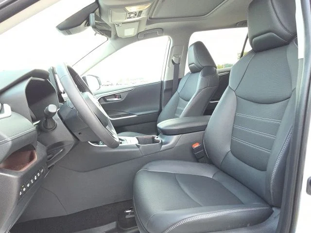 Used 2025 Beige Toyota Limited image 9