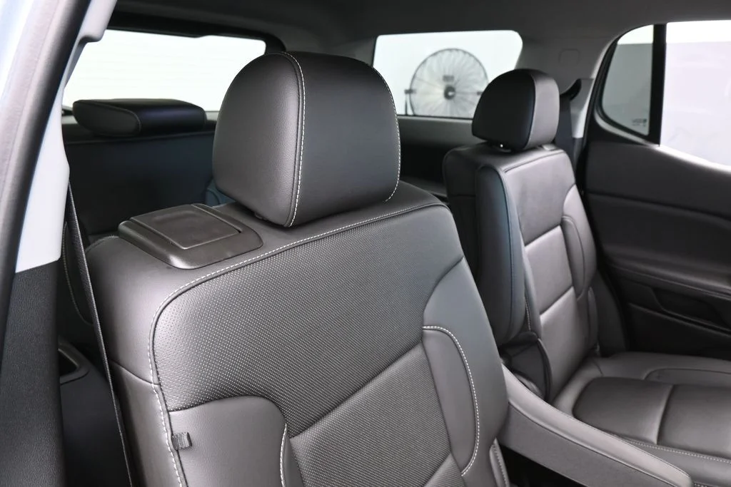 Used 2023 Sterling Metallic GMC SLT image 50