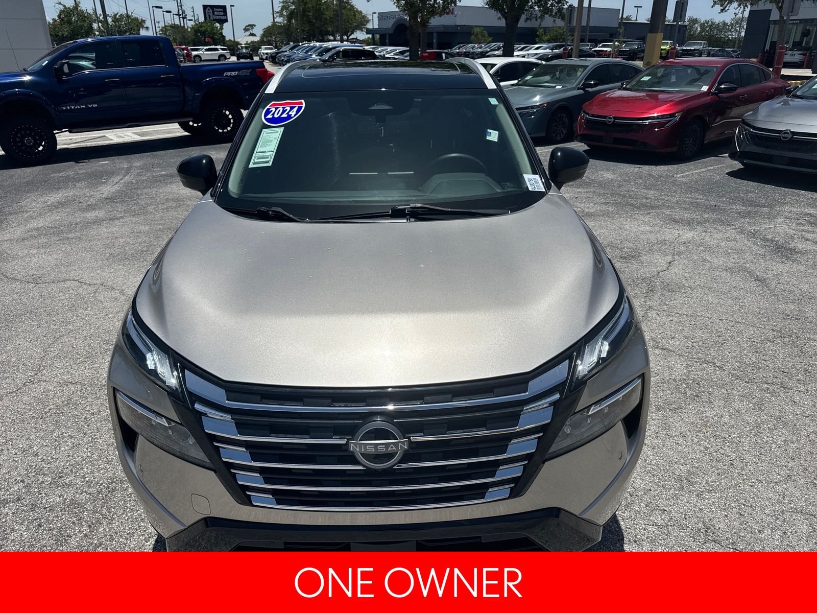 Certified Used 2024 Gold Nissan Platinum image 4