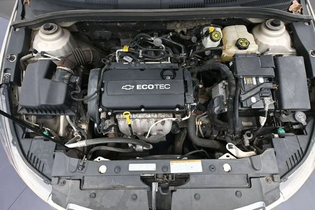 2013 Chevrolet Cruze LS - Photo 42